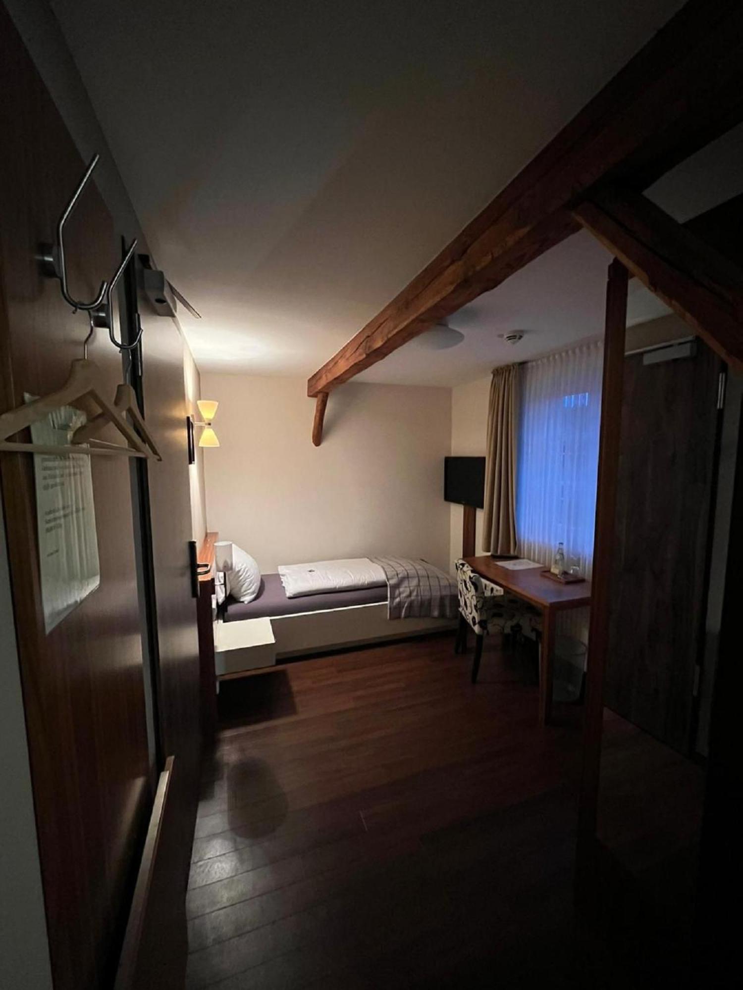 Hotel Gasthaus Lindenhof à Much Extérieur photo
